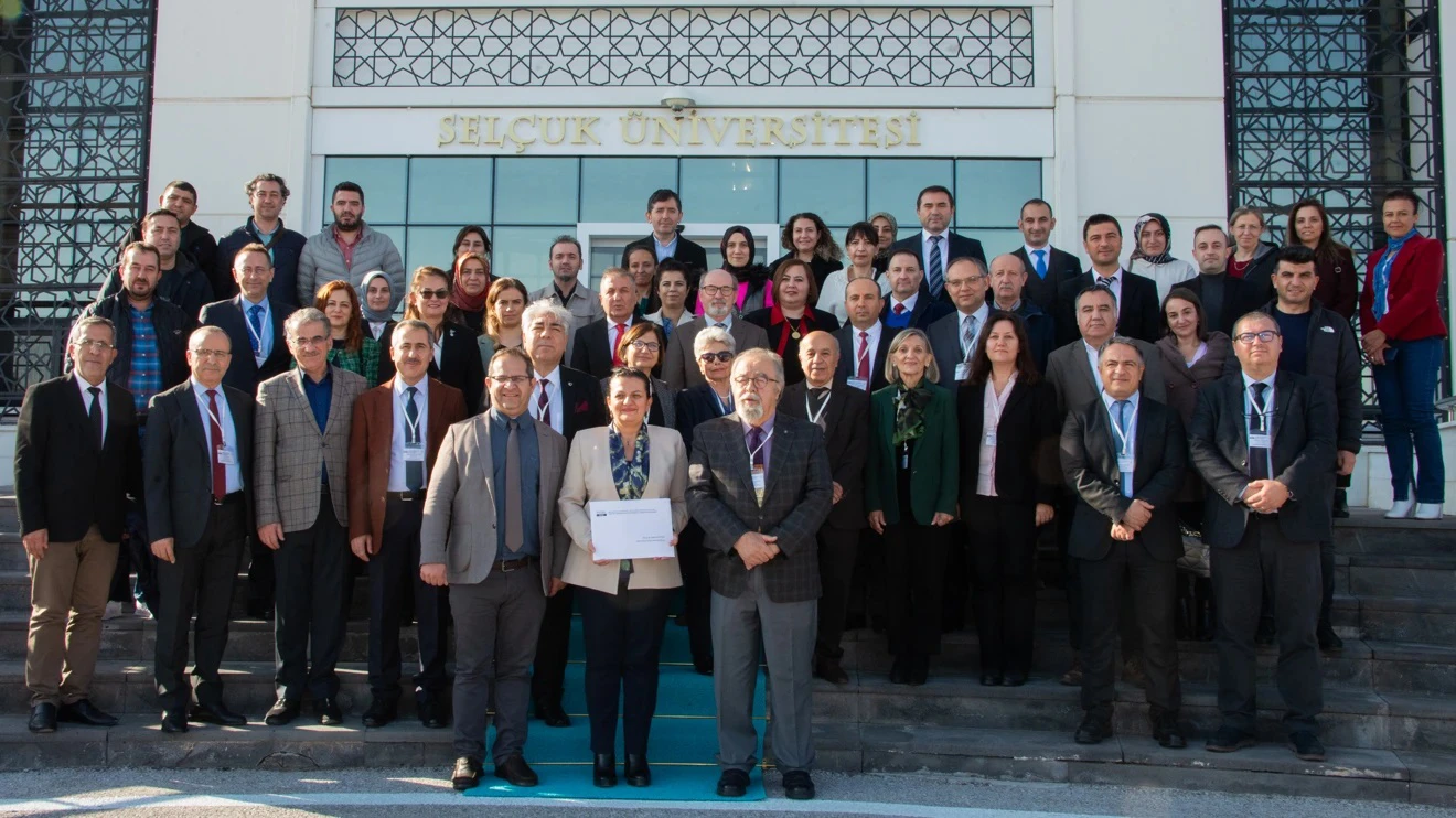 Selçuk Üniversitesi Fen Fakültesinin eğitim kalitesi belgelendi